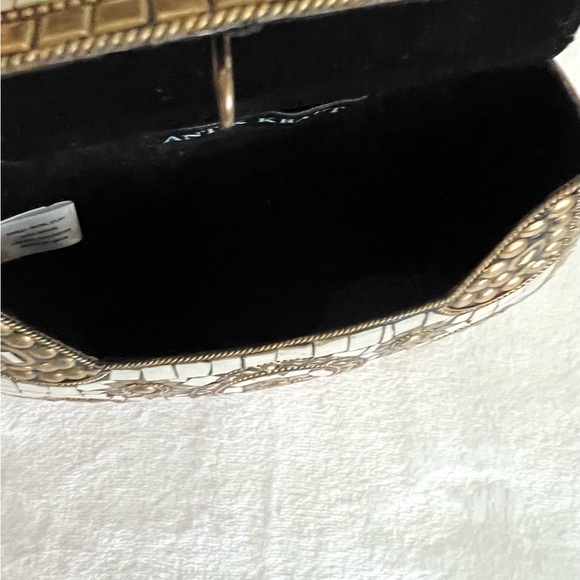 Antik Kraft Tile Mosaic Purse With Detachable Crossbody Chain - Picture 5 of 9